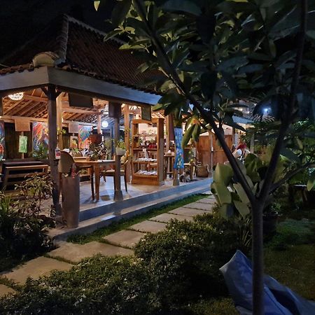 Villa Kayu Джокьякарта Экстерьер фото