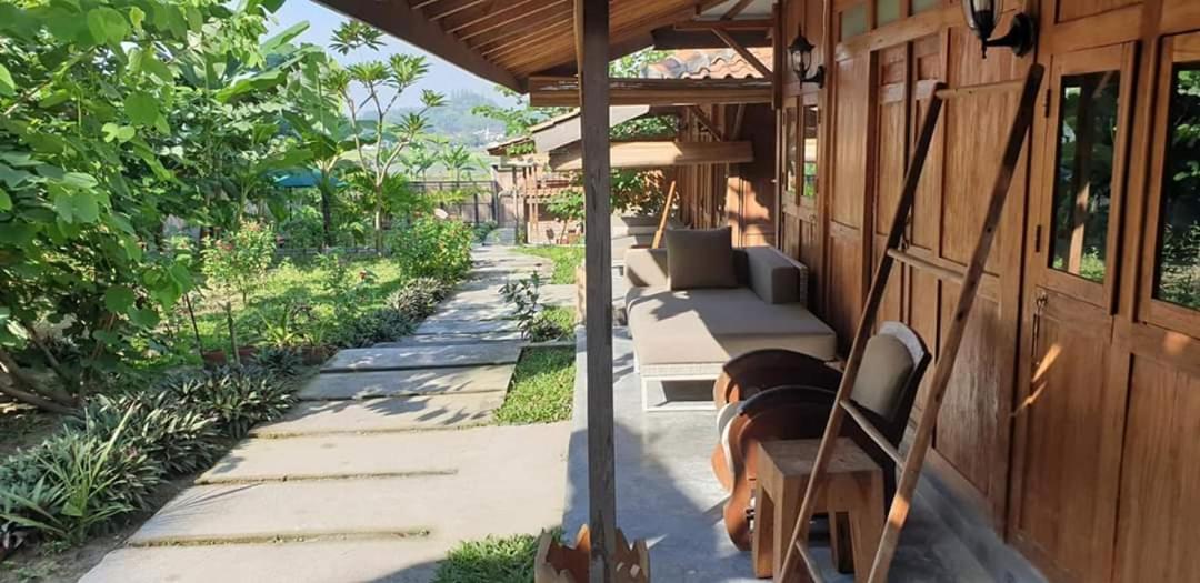 Villa Kayu Джокьякарта Экстерьер фото
