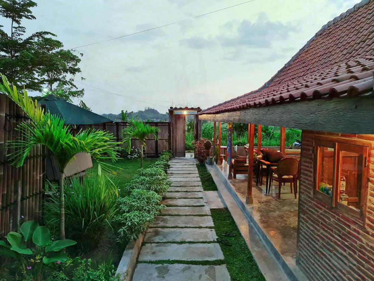 Villa Kayu Джокьякарта Экстерьер фото