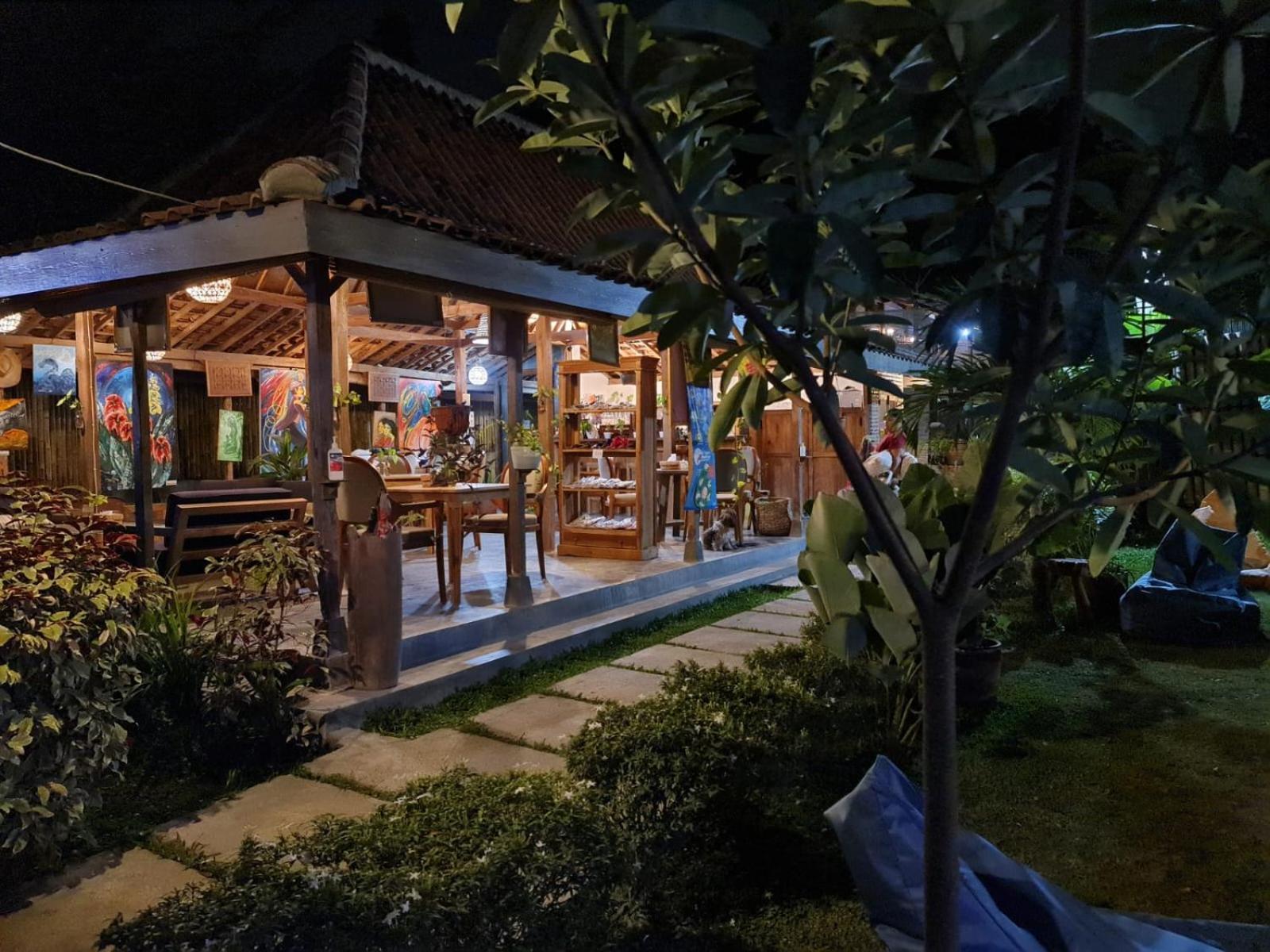 Villa Kayu Джокьякарта Экстерьер фото